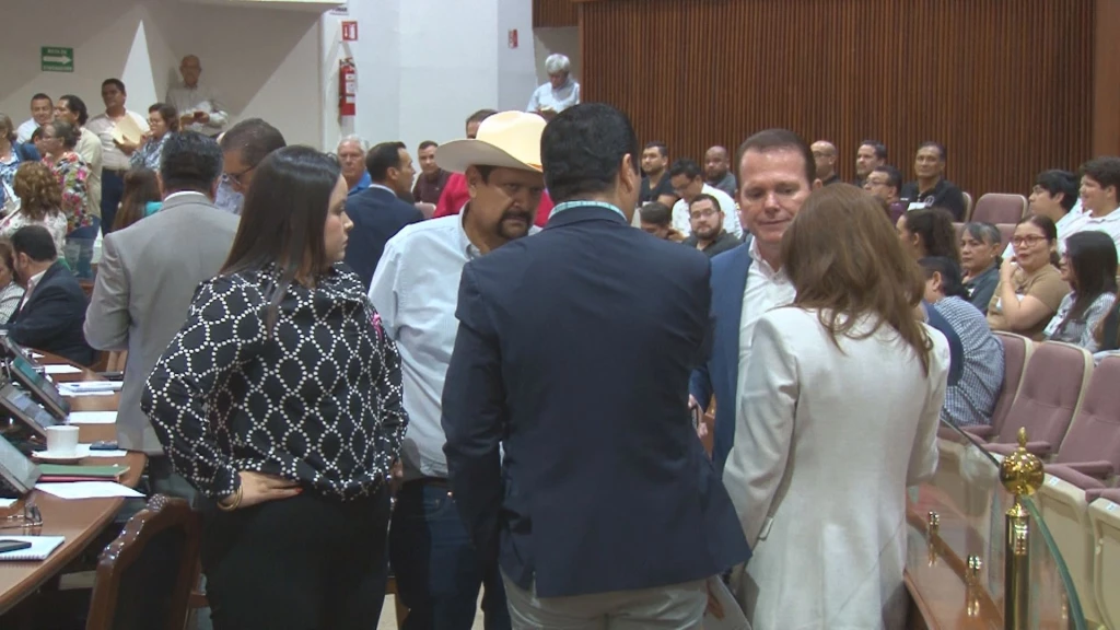 Grupo Plural definirá su agenda legislativa
