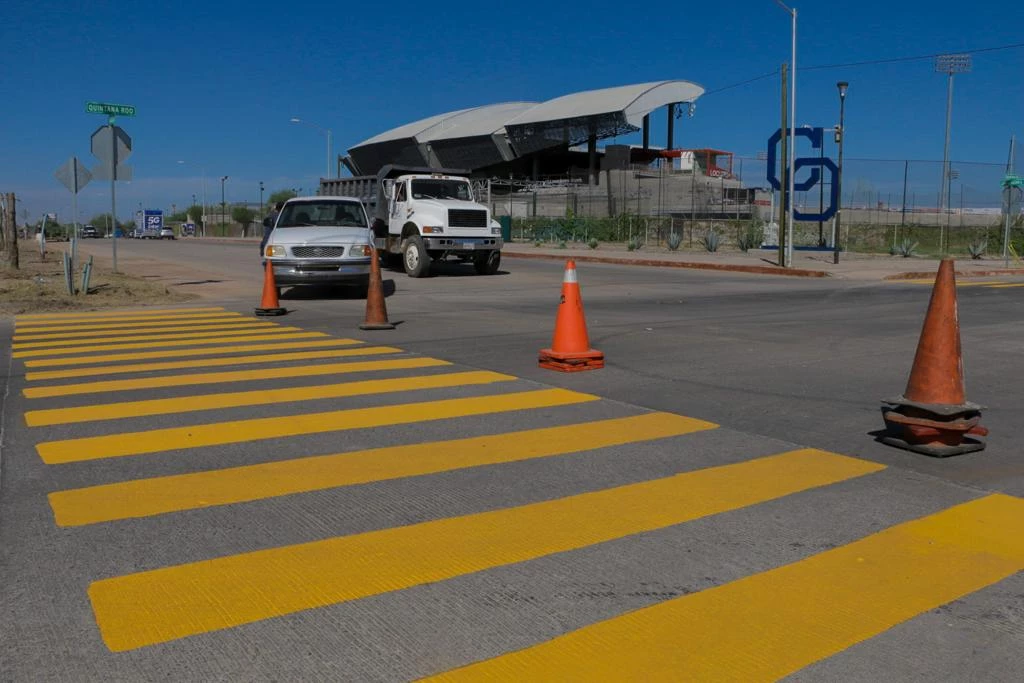 Rehabilita tránsito municipal pintura en cruces peatonales