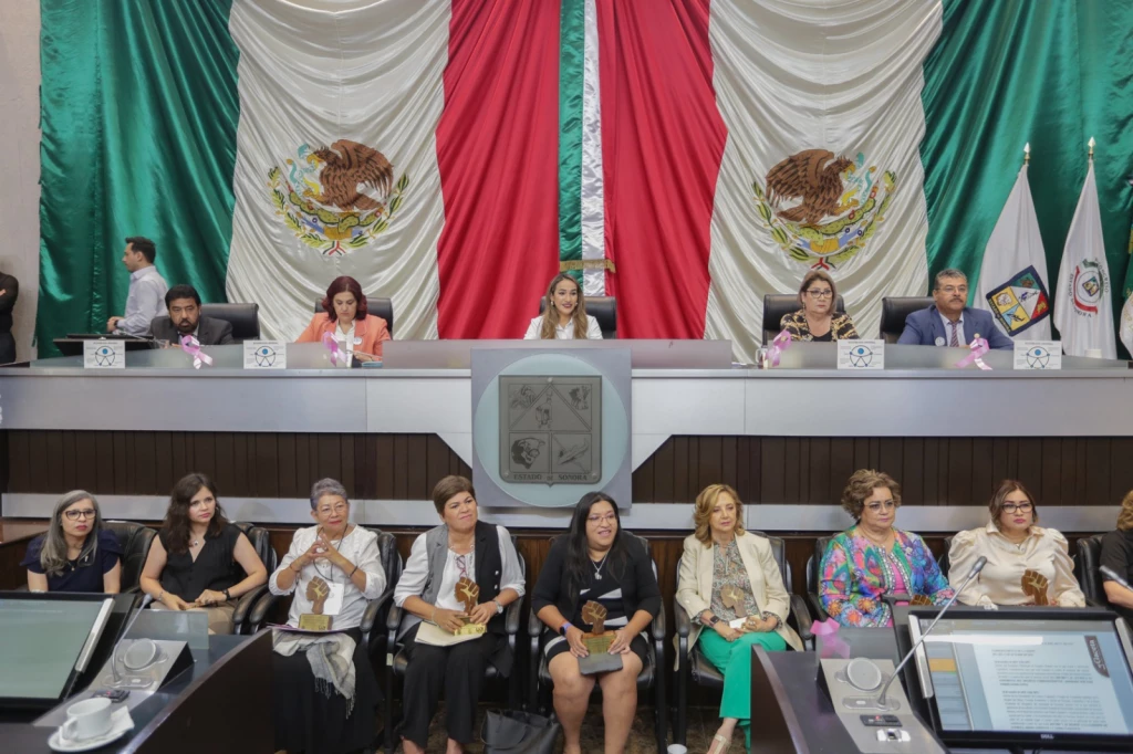 Entrega Congreso de Sonora Presea del Poderío de las Mujeres 2023 a nueve ciudadanas