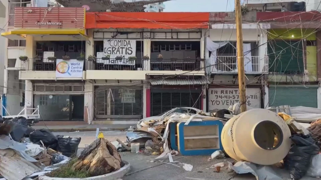 Se mantiene la cifra de muertos tras el paso de Otis en Acapulco