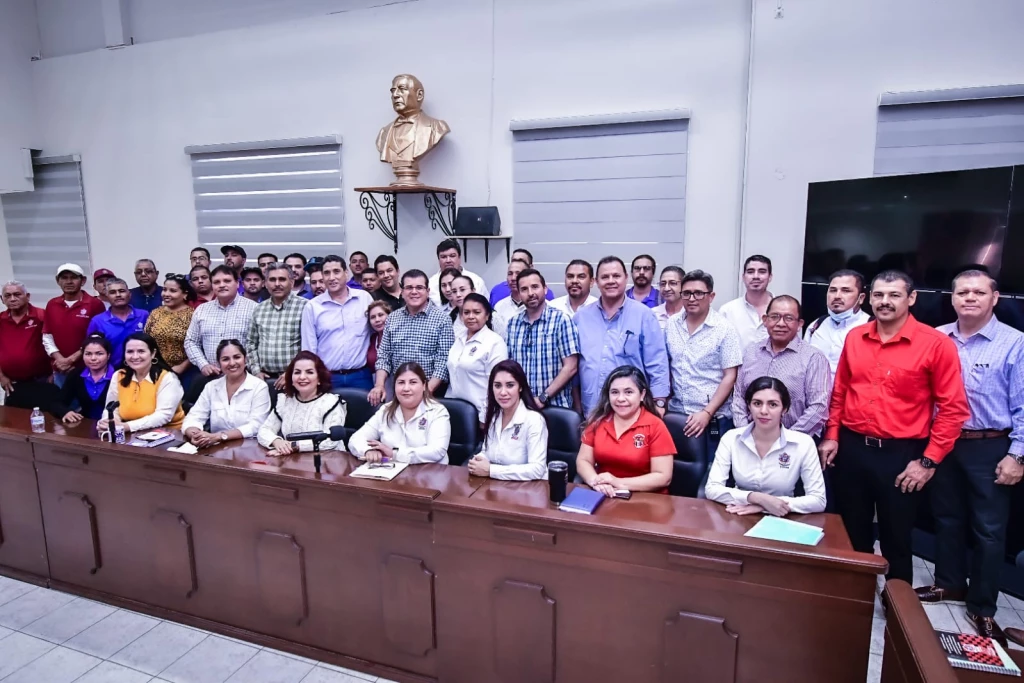 Acuerda Gobierno de Mazatlán y STASAM  incremento salarial para 2024