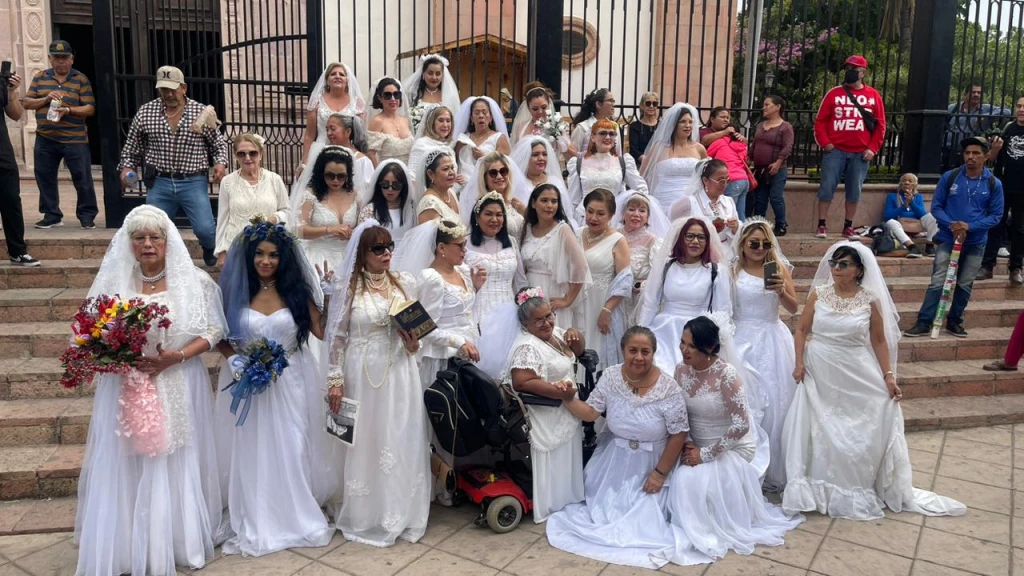 ¡Las novias de Culiacán paralizan el centro histórico!