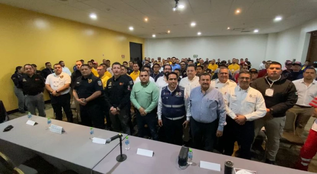 Protección Civil Sinaloa recibe capacitación para emergencias de vehículos híbridos