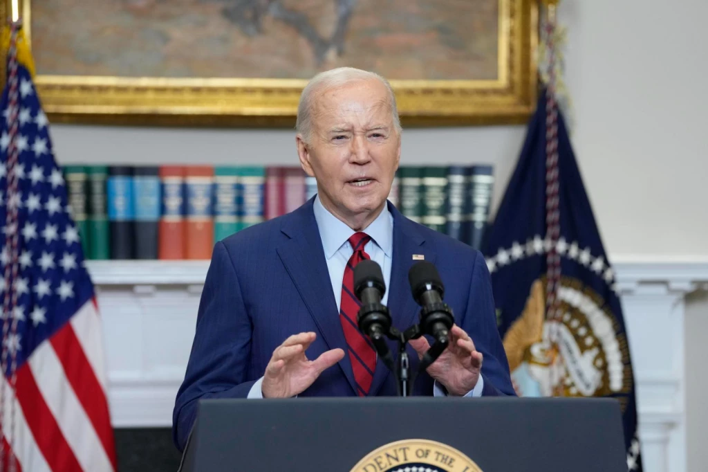 Biden llama "xenófobos" a los Gobiernos aliados de India y Japón