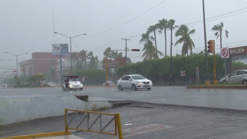 Se acerca temporada de lluvias y ciclones tropicales en Mazatlán.