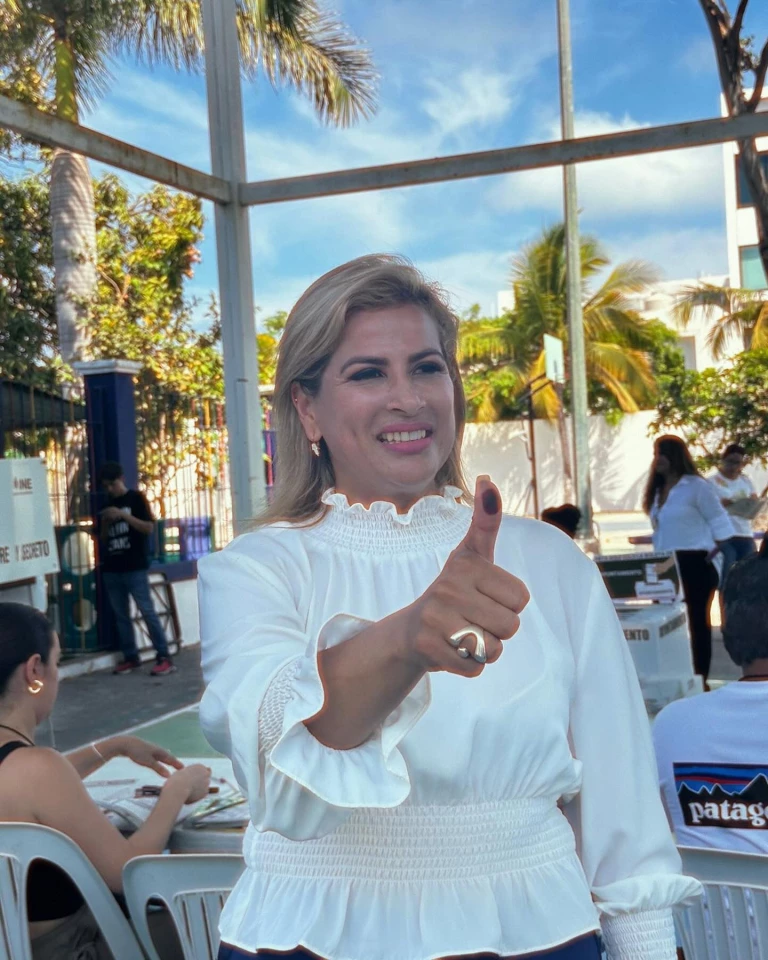 Ex candidata Mylai felicita a Estrella Palacios tras resultar electa como alcaldesa de Mazatlán