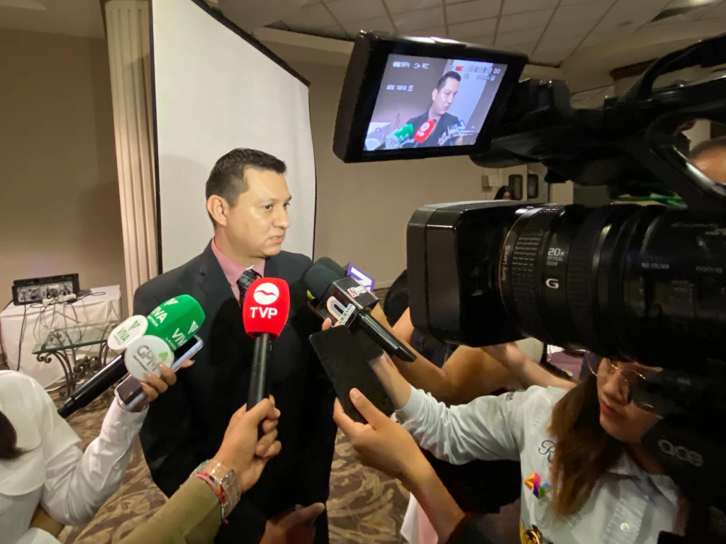 Toman protesta al nuevo presidente de la 7 de junio