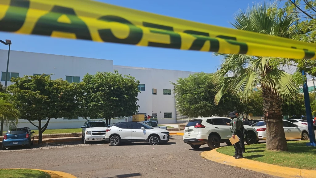 ¡Atentado a balazos en contra del Director de comunicación de la UAS!