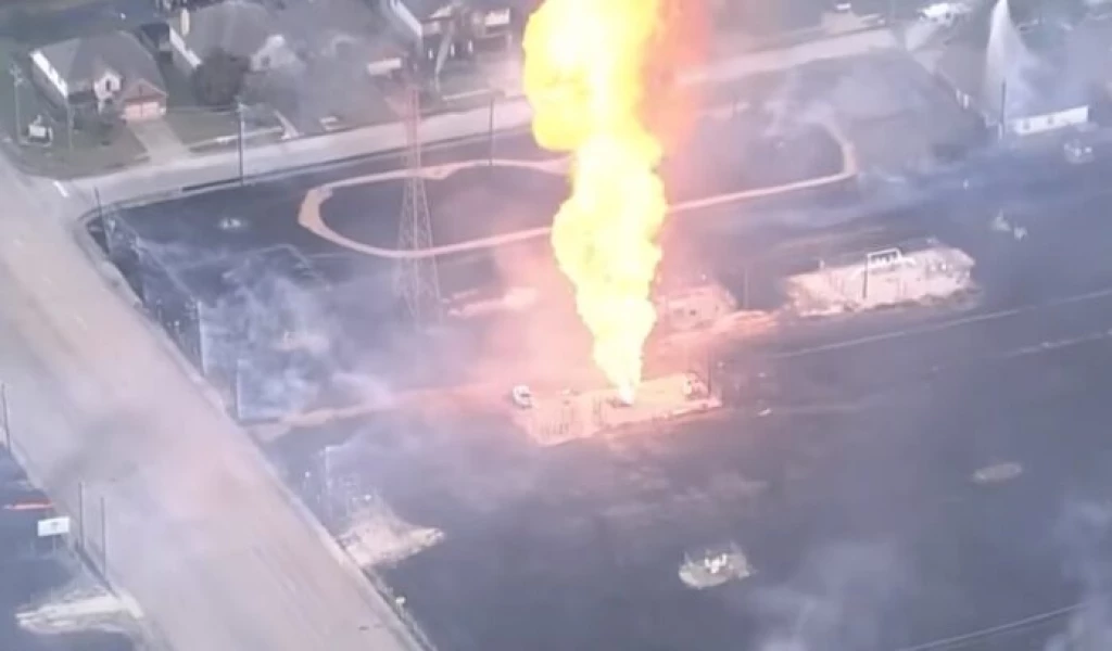 2 personas fallecieron tras incendio en DeerPark