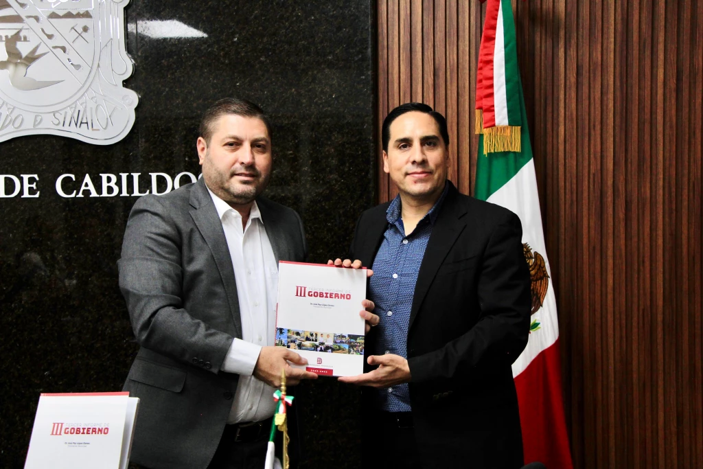 Alcalde de Badiraguato entrega su Tercer Informe al Cabildo