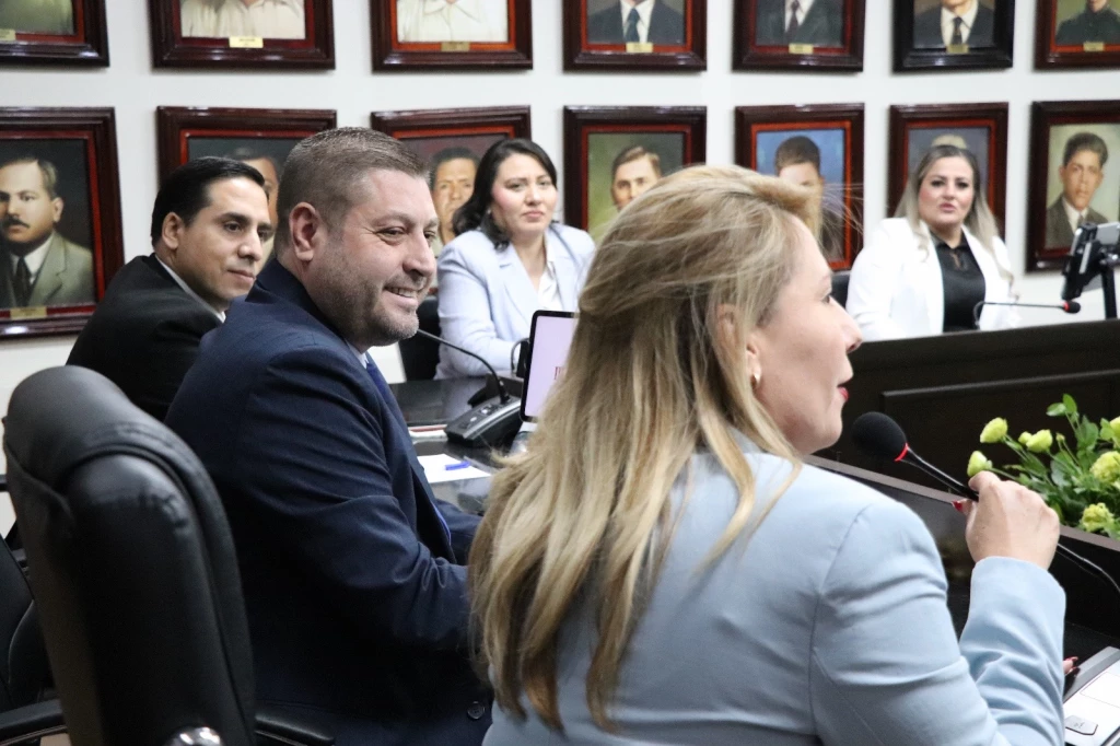 José Paz López Elenes rinde su tercer informe ante regidores, síndicos, funcionarios municipales y sociedad en general