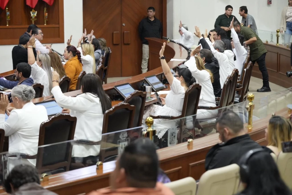Congreso aprueba reforma que prohíbe comercialización de juguetes similares a armas