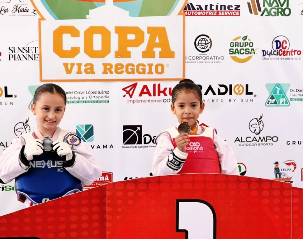 La olímpica Itzel Manjarrez, teniendo éxitos ahora en su faceta de entrenadora