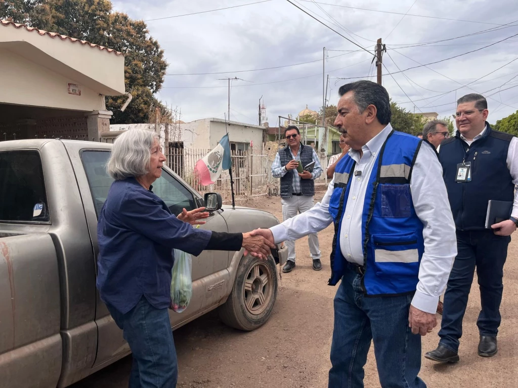 Javier Lamarque supervisa obras de rehabilitación hidrosanitaria en Cajeme