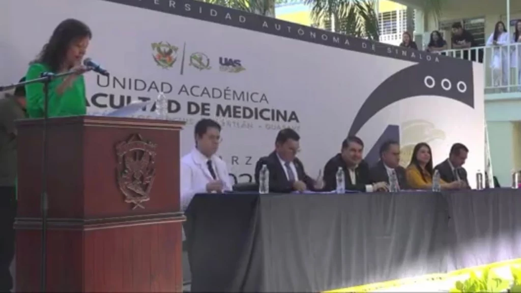 Celebran el 48 aniversario de la facultad de medicina de  la UAS