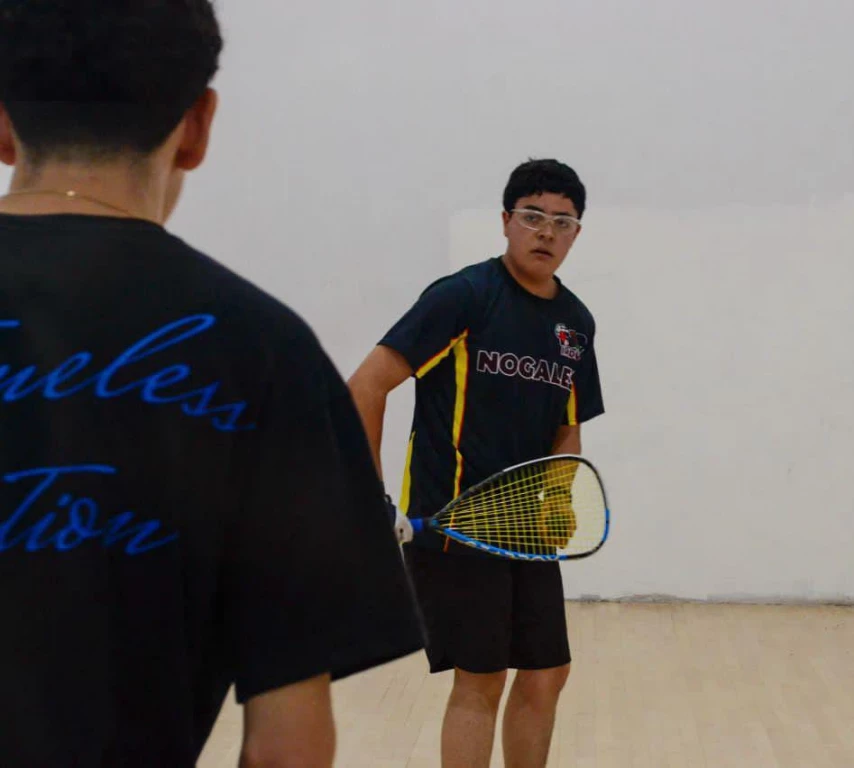 Estudiante del Cecyte Sonora se corona campeón estatal de ráquetbol