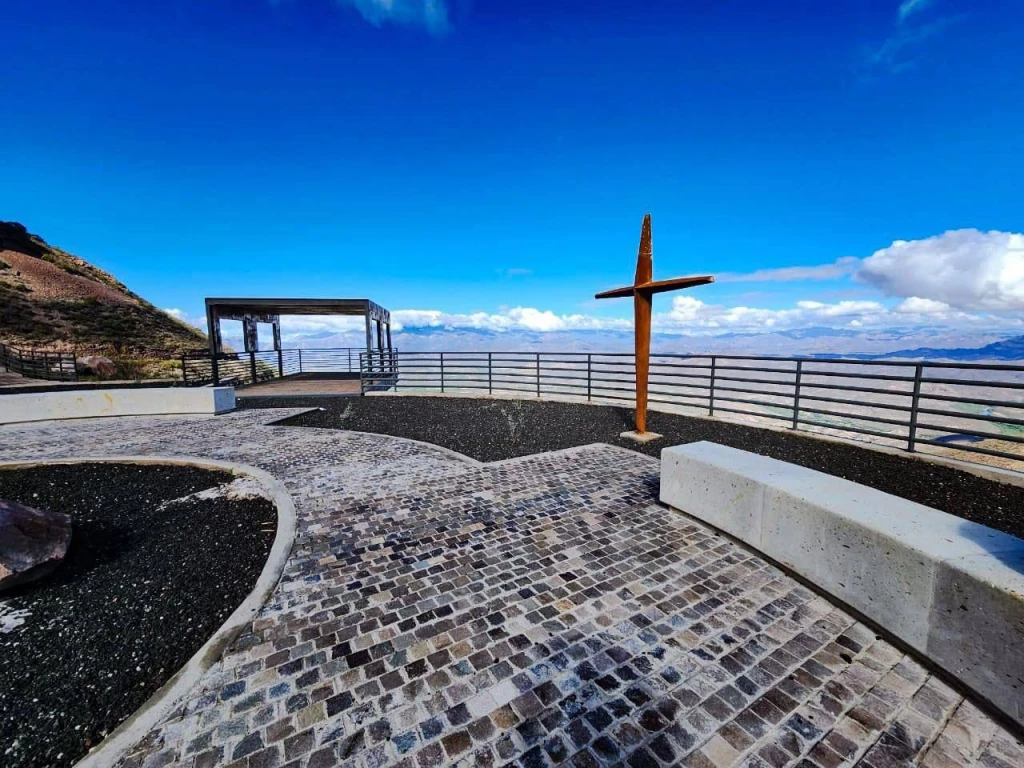Gobernador Durazo convierte al Mirador de la Cruz del Diablo en destino atractivo esta Semana Santa en Sonora