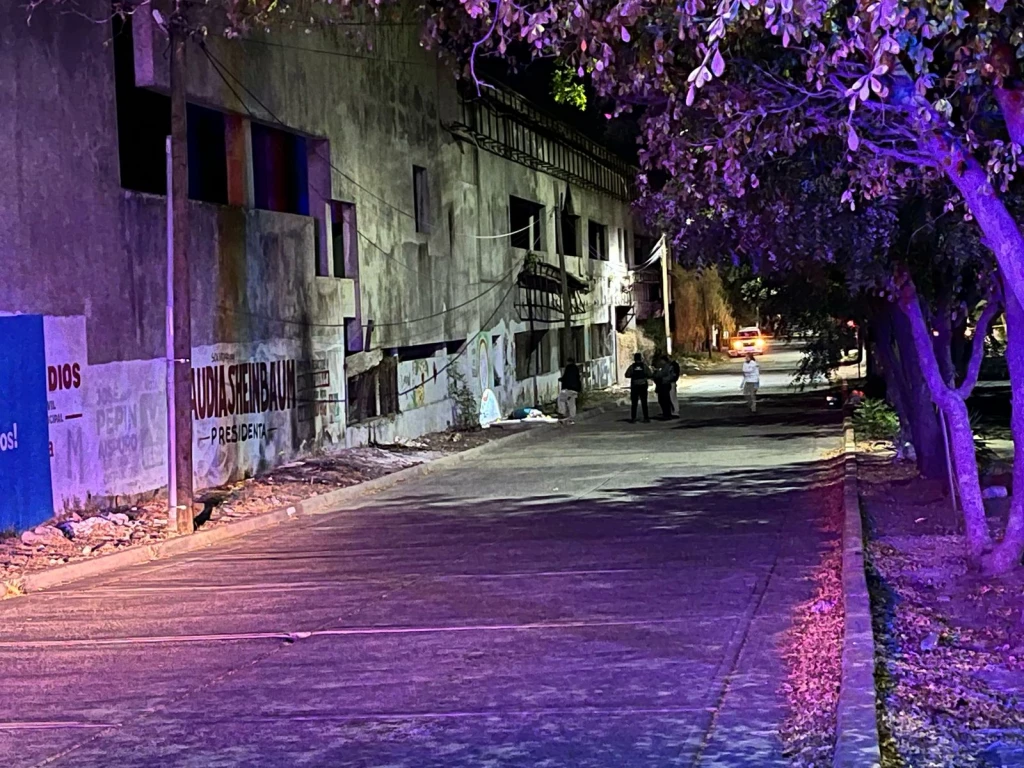 Ejecutan a balazos a un hombre en la colonia Vicente Guerrero, en Culiacán