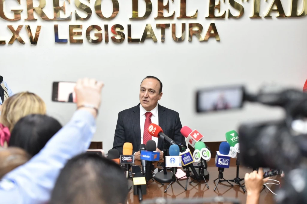 "Ahome se sigue pintando de color tinto": Antonio Menéndez