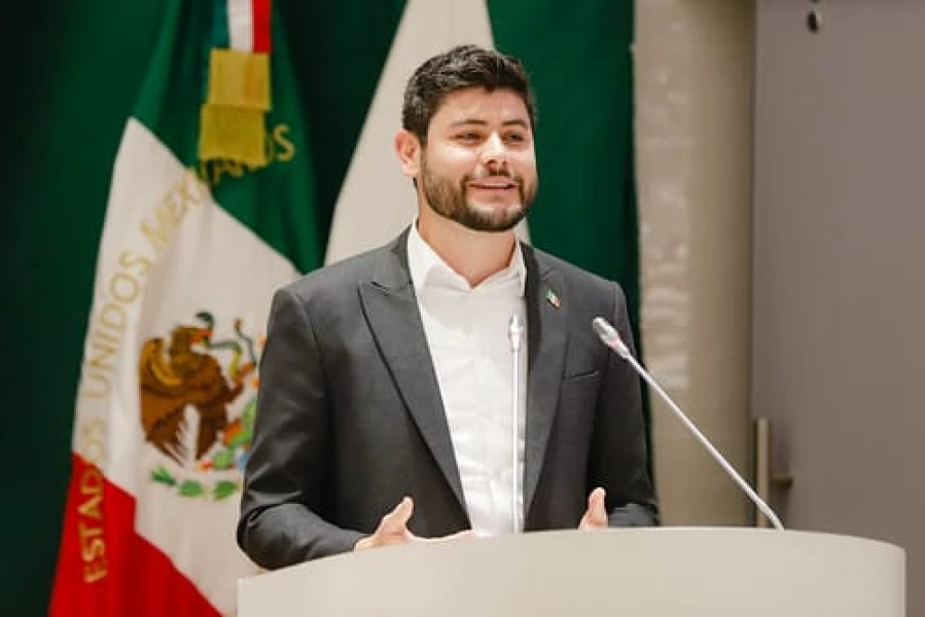 Apoyo total a las y los jóvenes para acceder a una vivienda digna: diputado Juan Pablo Arenívar Martínez
