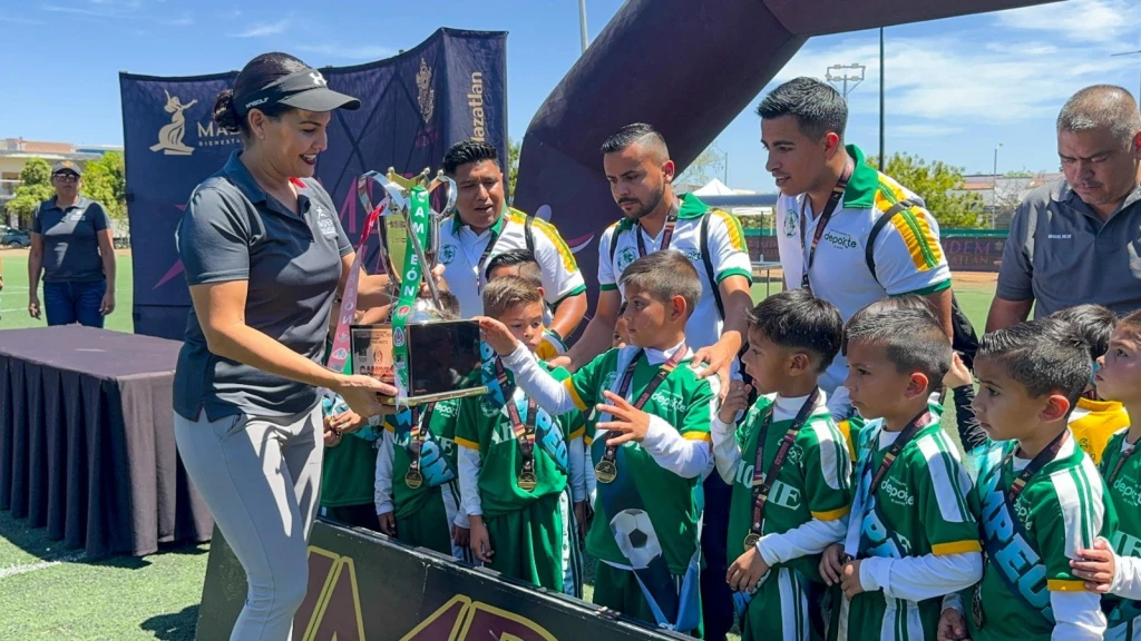 Ahome Municipal campeón en la categoría Chupones