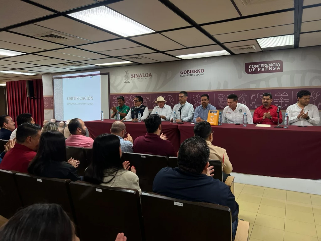 Imparten certificación para atender infartos