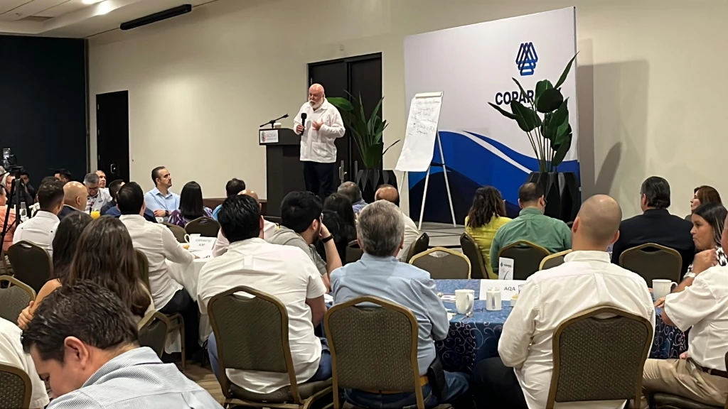 Manuel Clouthier presenta en Mazatlán las claves para crear valor a través del desarrollo urbano