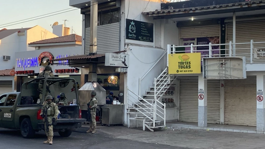 ‘Revientan’ dispensario en plaza comercial de Las Quintas
