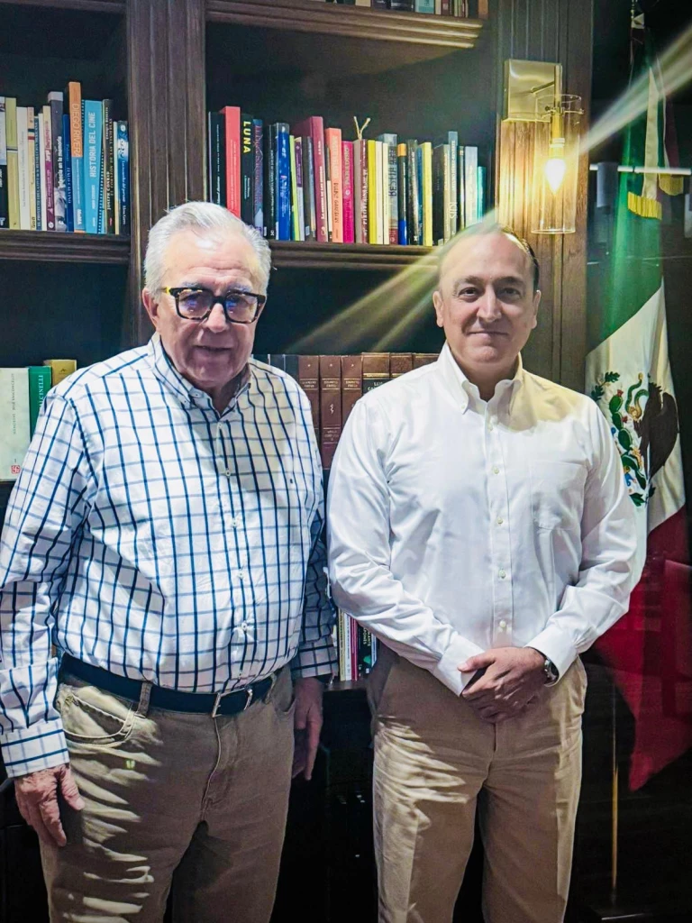 Alcalde Antonio Menéndez se reúne con el gobernador Rubén Rocha Moya