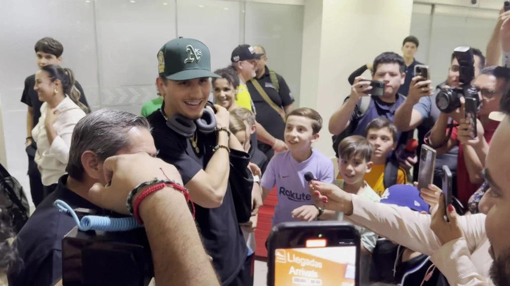 Marco Verde llega a Mazatlán después de debutar como profesional