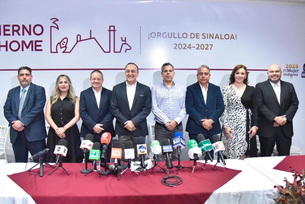  Presentan a nuevos funcionarios del Ayuntamiento de Ahome