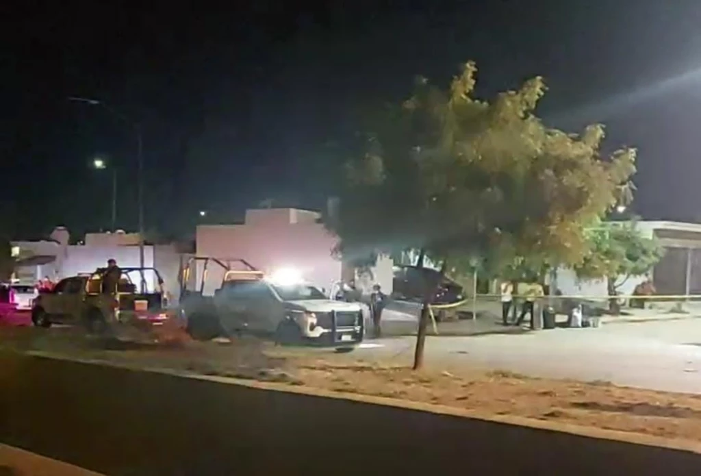 Atacan a policías municipales de Mazatlán en taquería: Dos murieron y otros cuatro resultaron heridos