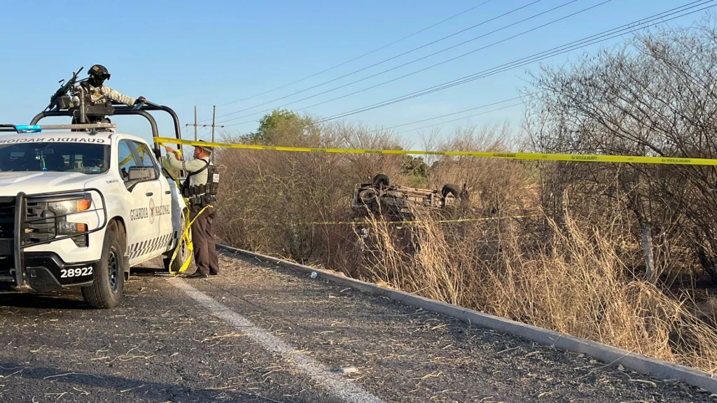 Enfrentamiento y persecución deja un civil muerto en la salida sur de Culiacán