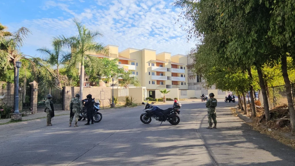 Localizan a hombre asesinado a balazos frente a cajeros de la CFE en Las Quintas, en Culiacán