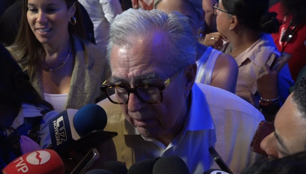 Gobernador Rocha Moya reconoce deuda pendiente con la justicia en el caso de Javier Valdez.