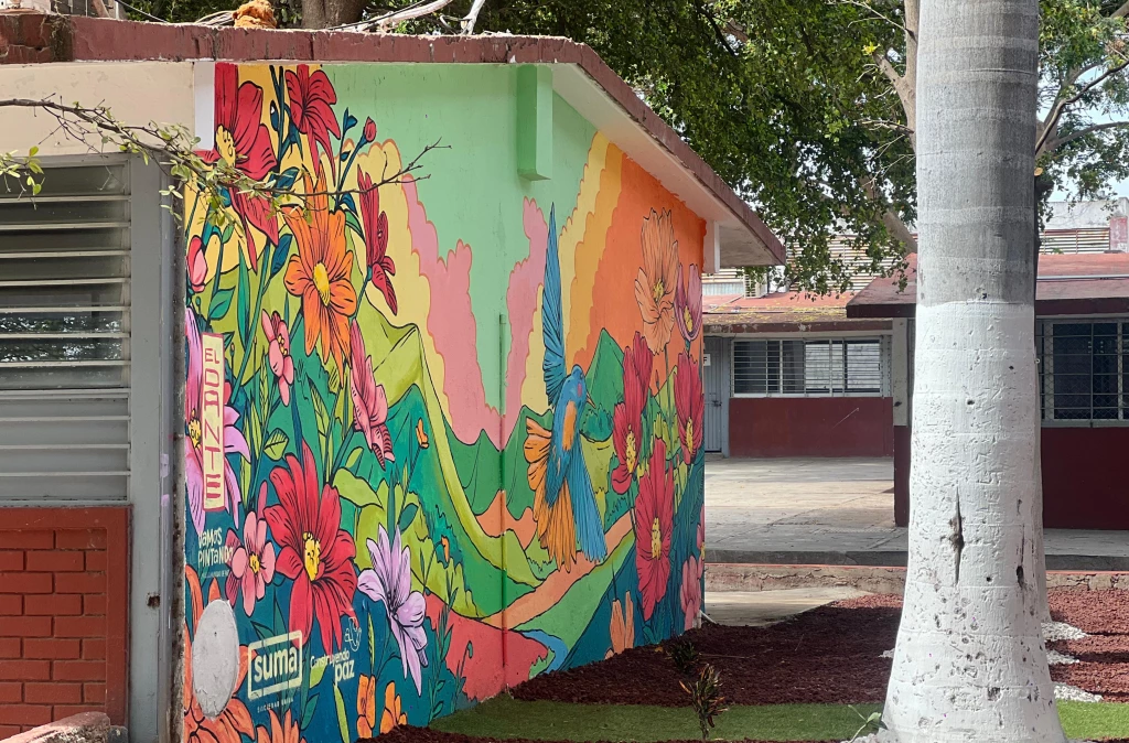 Develan mural en memoria de Danna Sofía