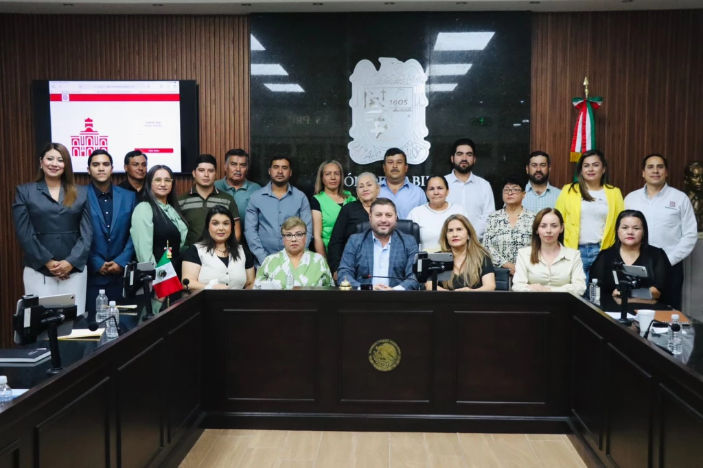 Cabildo de Badiraguato aprueba por unanimidad designación de síndicas y síndicos municipales 2025-2027