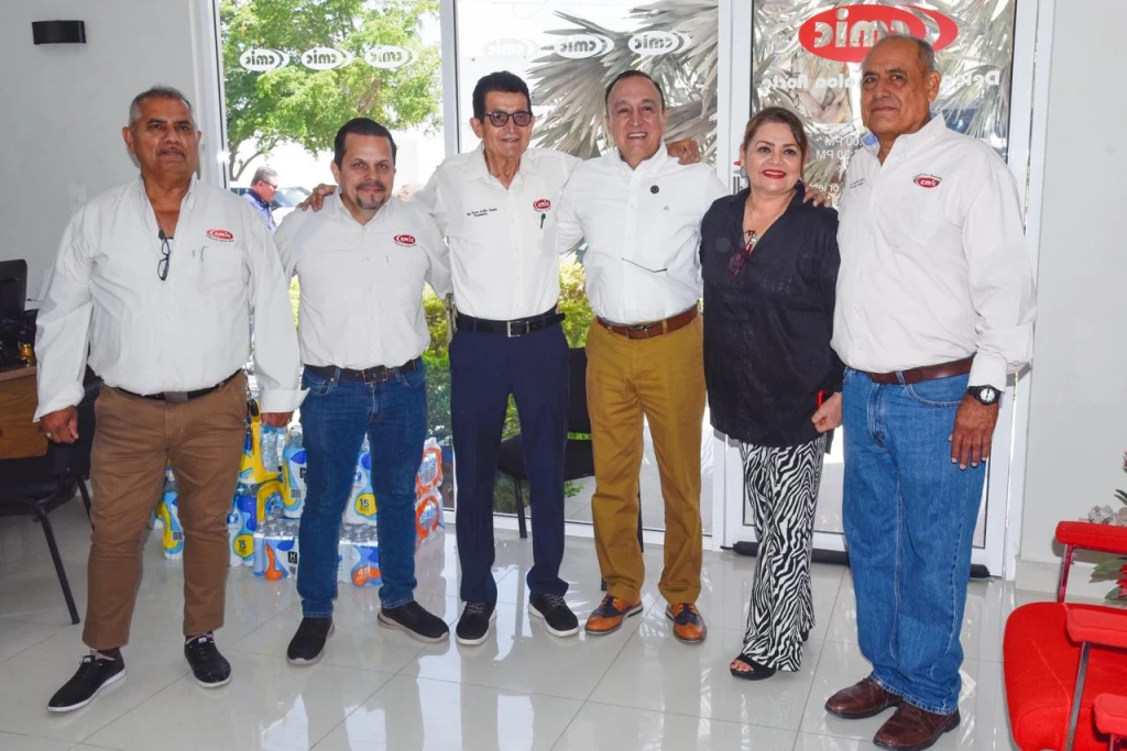 Antonio Menéndez y constructores de la CMIC acuerdan afinar estrategias de trabajo conjunto