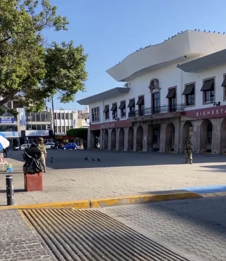 Persona entrega dos explosivos “caseros” en programa de Desarme Voluntario y activan protocolo en Mazatlán