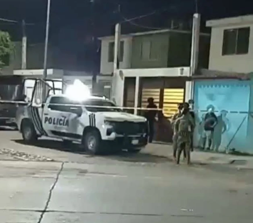 Mujer sufre impactos de bala mientras se encontraba en su casa en el fraccionamiento Valle Dorado