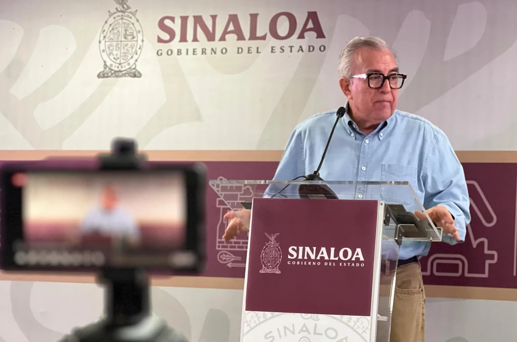 Pide Rocha Moya atención a demandas del IMSS-BIENESTAR