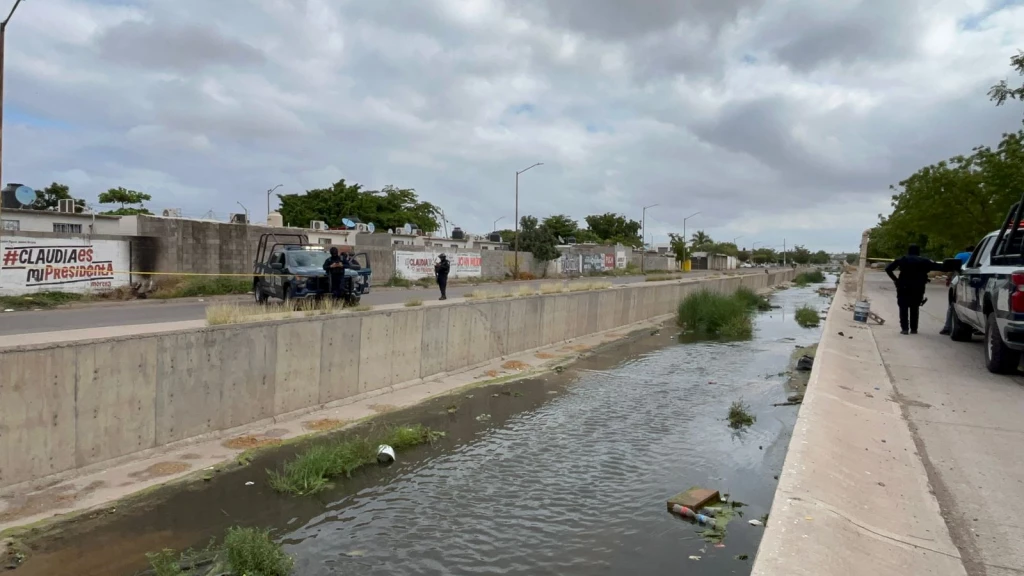 Localizan a un hombre ejecutado con impactos de bala en canal del sector Capistrano, en Culiacán