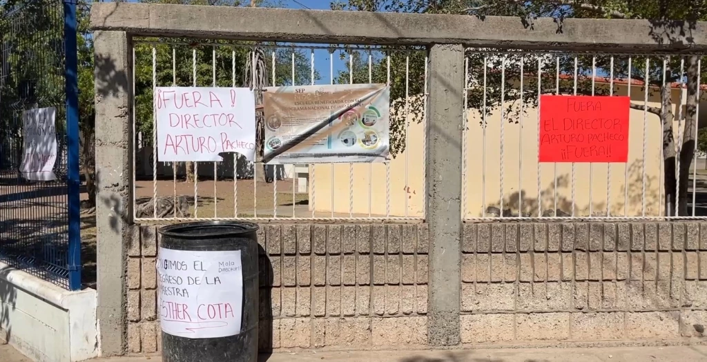 Acuerdan reabrir escuela Francisco I. Madero en Los Mochis tras conflicto con director