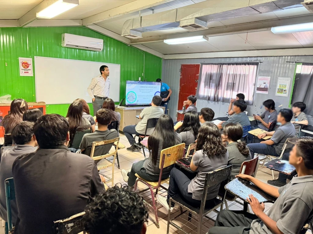 Previene Gobierno de Sonora conductas antisociales entre jóvenes de SLRC