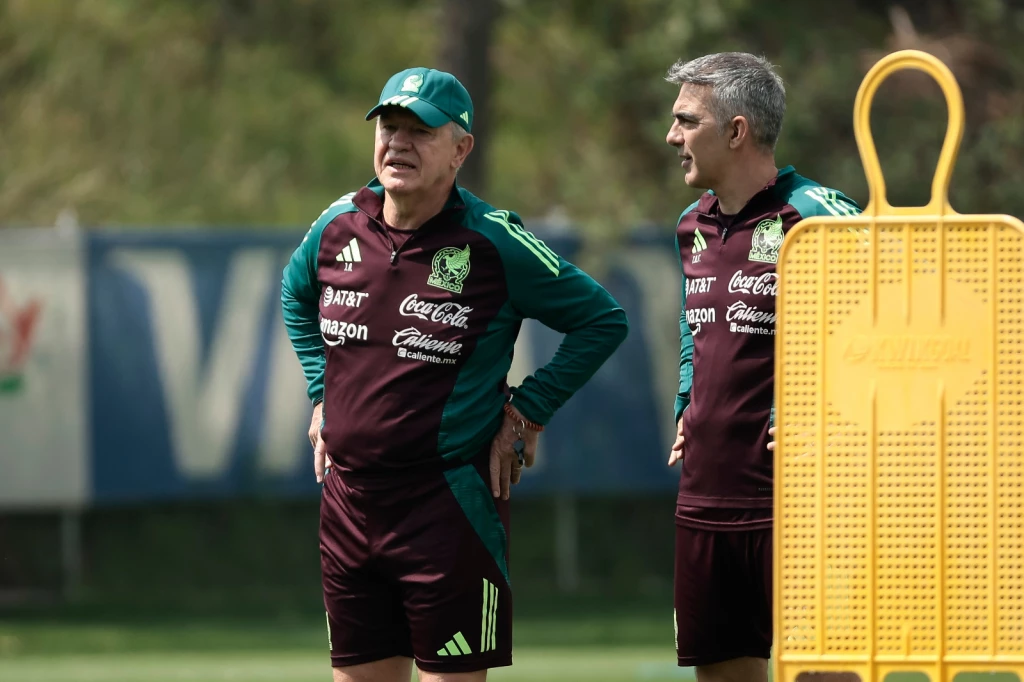 Aguirre elige a 'Memo' Ochoa como titular para la portería de México en la Copa Oro