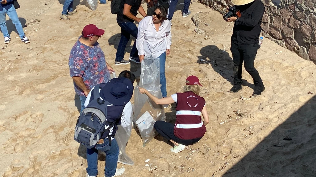 Se une Mazatlán a la Estrategia Nacional de Limpieza y Conservación de Playas y Costas de SEMARNAT