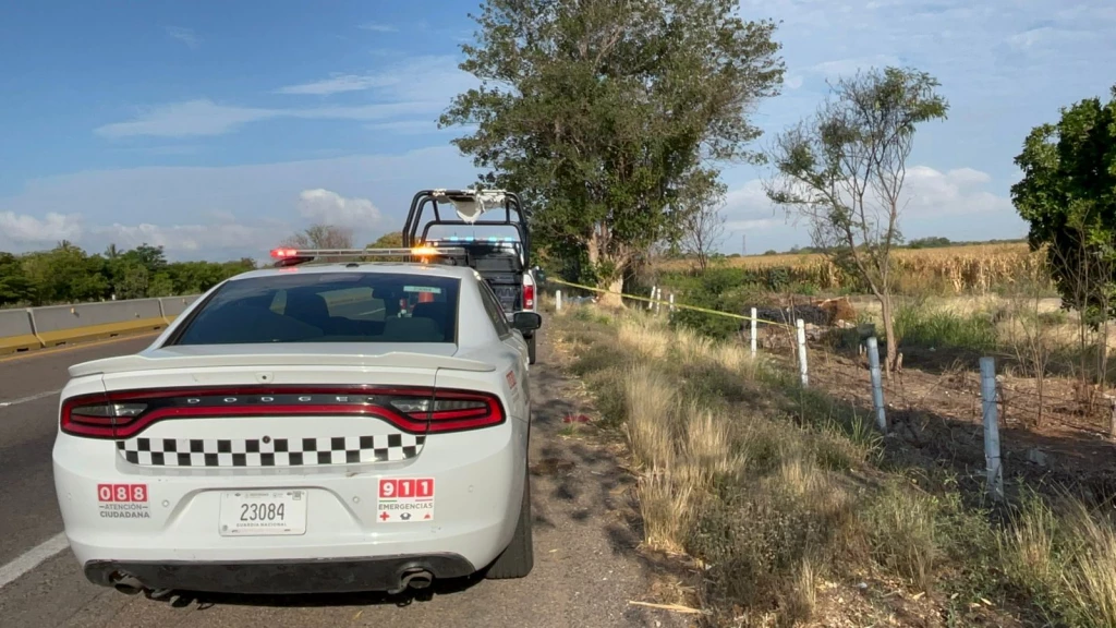 Localizan a dos hombres ejecutados y con mensaje, en la comunidad de Balbuena, Navolato