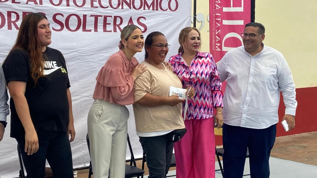 Madres solteras son beneficiadas con apoyo bimestral por parte del Gobierno de Mazatlán