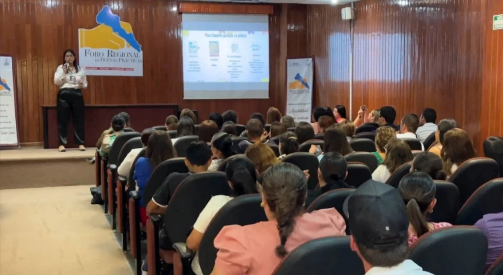 Docentes del Sector VII comparten propuestas en el Foro Regional de Buenas Prácticas Educativas