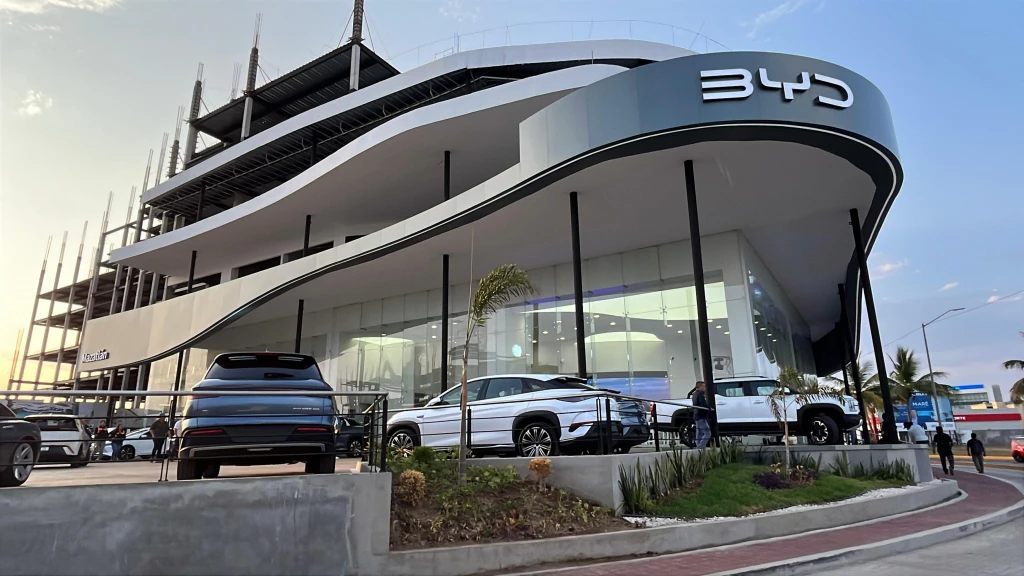 BYD inaugura agencia en Mazatlán y apuesta por liderar el mercado eléctrico en el noroeste